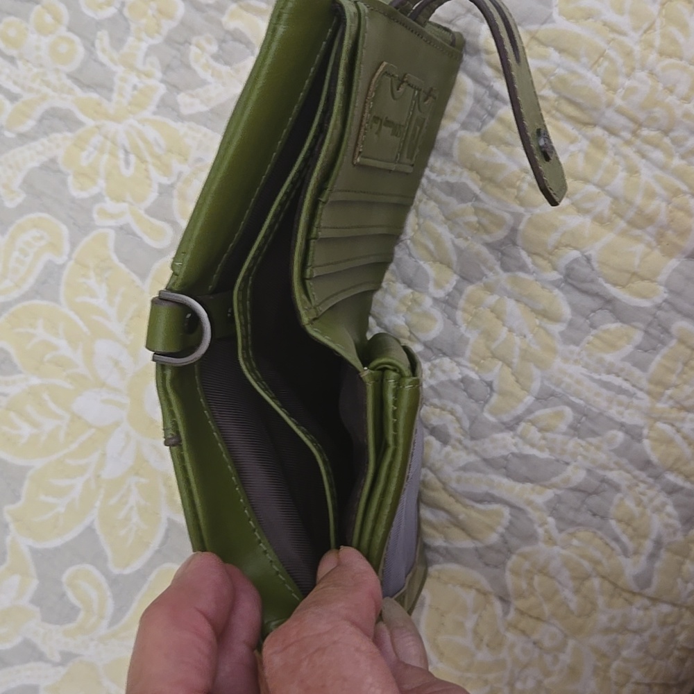 HumerpaulGreen Leather Women's Wallet - Picture 4 of 6
